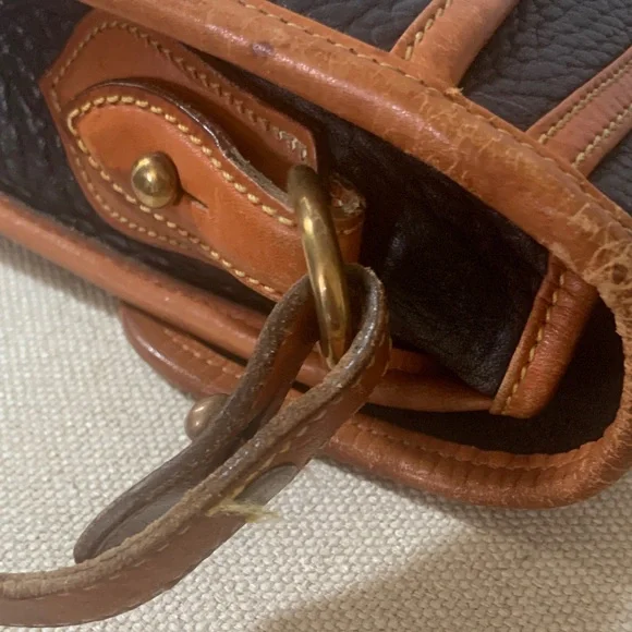 Vintage Dooney & Bourke Black and Brown Leather Crossbody Bag - Picture 16 of 16